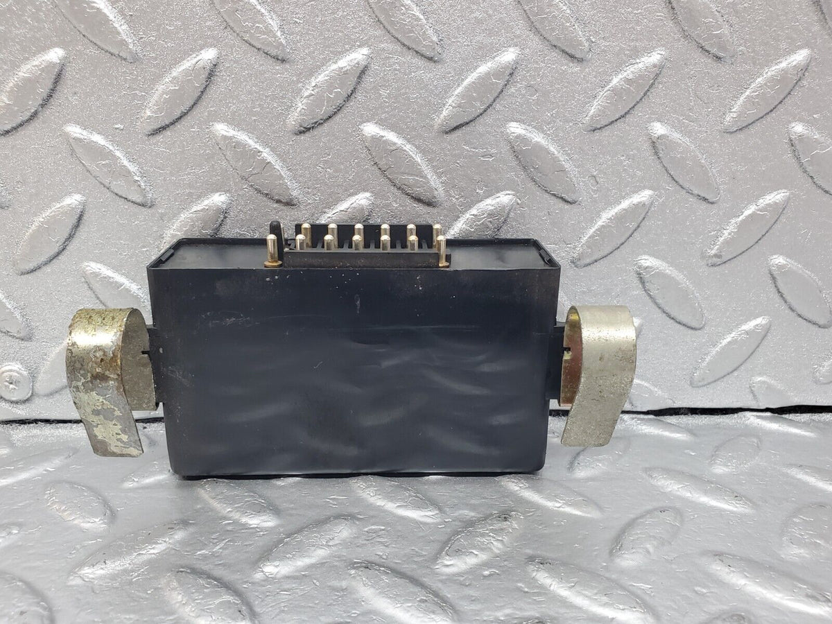 45738 Mercedes-Benz W126 420SE Seat Heating Relay A1268201826