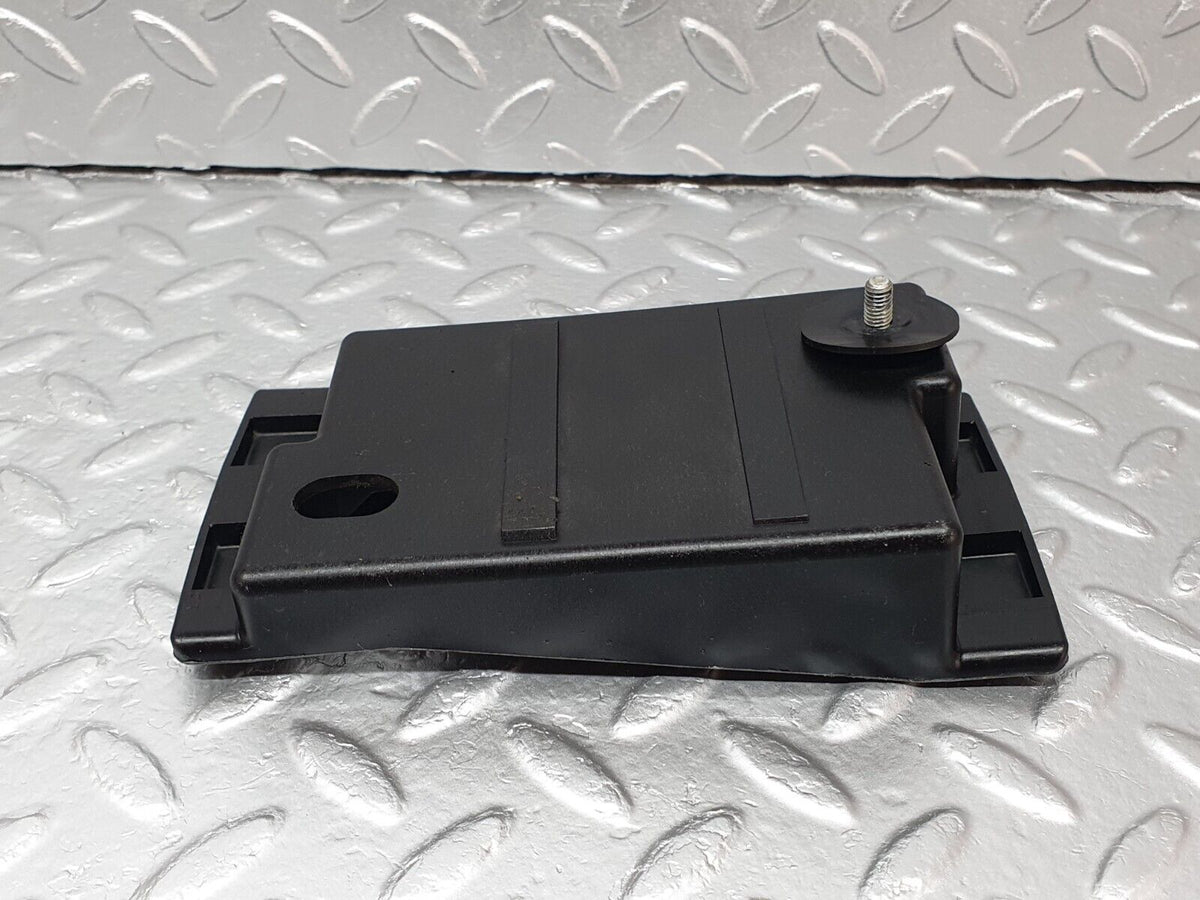 41748 Mercedes-Benz W202 C200 Rear Bumper Bracket A2028800630