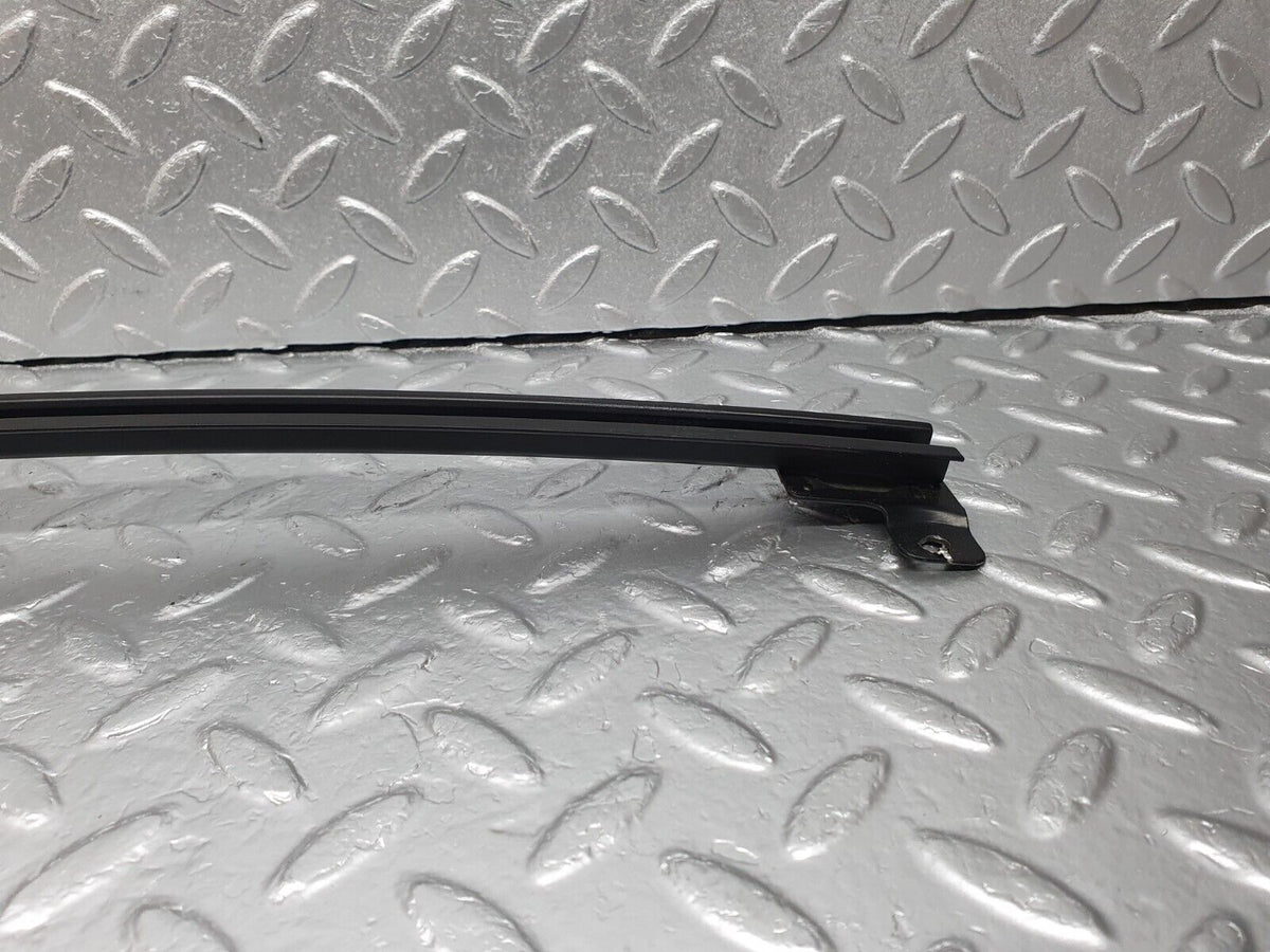 41965 Mercedes-Benz W202 C200 Front Left Door Window Channel