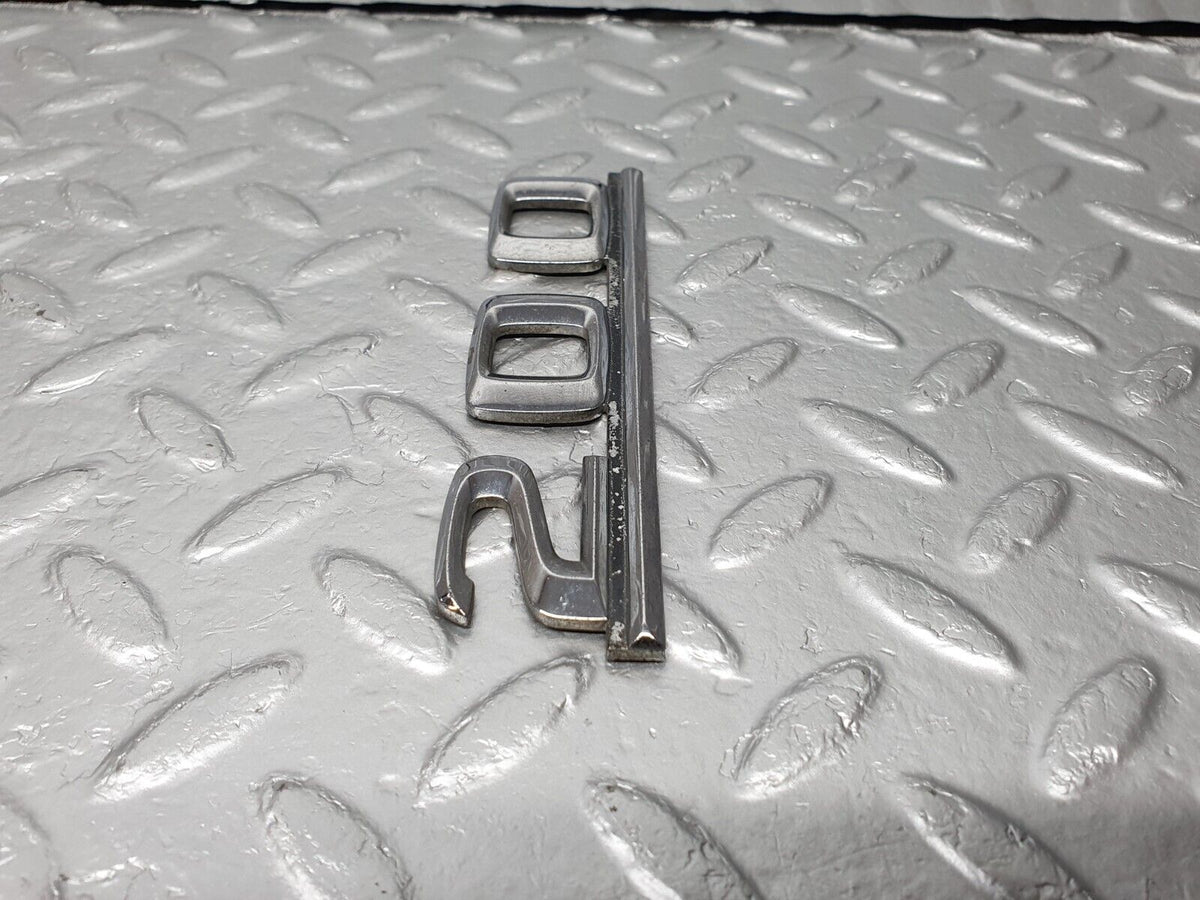 41699 Mercedes-Benz W124 200E Trunk Badge Emblem