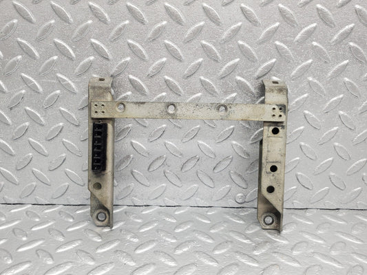 48795 Mercedes-Benz W108 Ignition Cable Bracket
