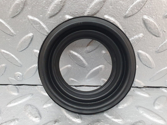 41031 Mercedes-Benz W126 300SE Fuel Tank Filler Rubber Gasket A1239973581