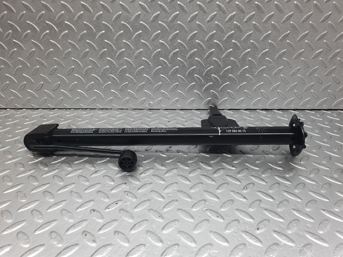 42446 Mercedes-Benz R129 320SL Coupe Car Jack A1295830015