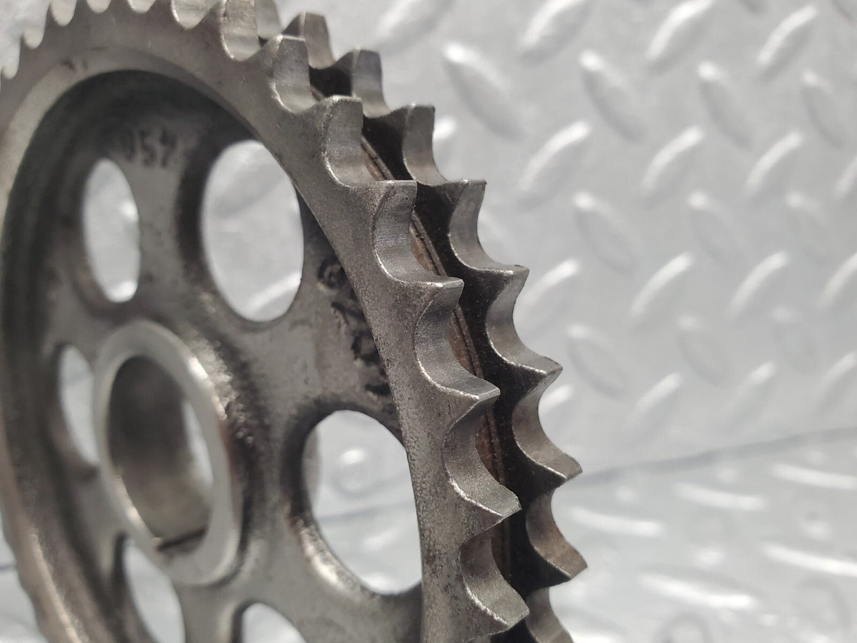 48825 Mercedes-Benz W108 Camshaft Timing Gear A1210520201