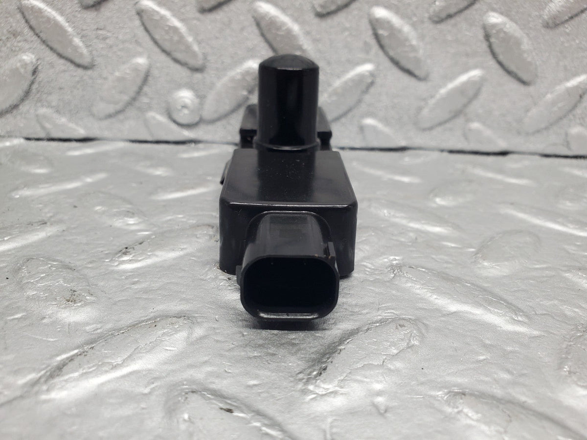 49566 Mercedes-Benz W220 Outside Air Temperature Sensor A2208300272