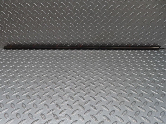 13444 Mercedes-Benz W123 200 Front Right Door Centre Moulding Trim