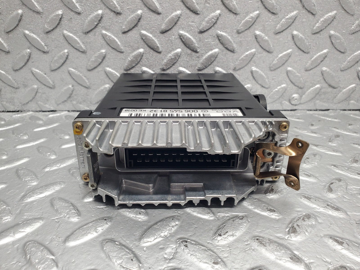 51317 Mercedes-Benz W126 Engine Control Unit ECU VDO A0065458132
