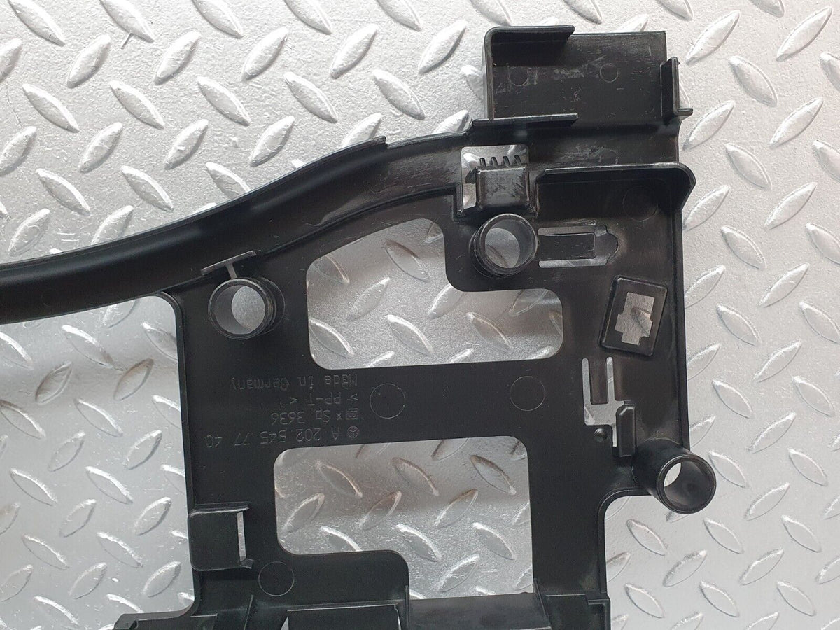 41754 Mercedes-Benz W202 C200 Rear Deck Bracket A2025457740