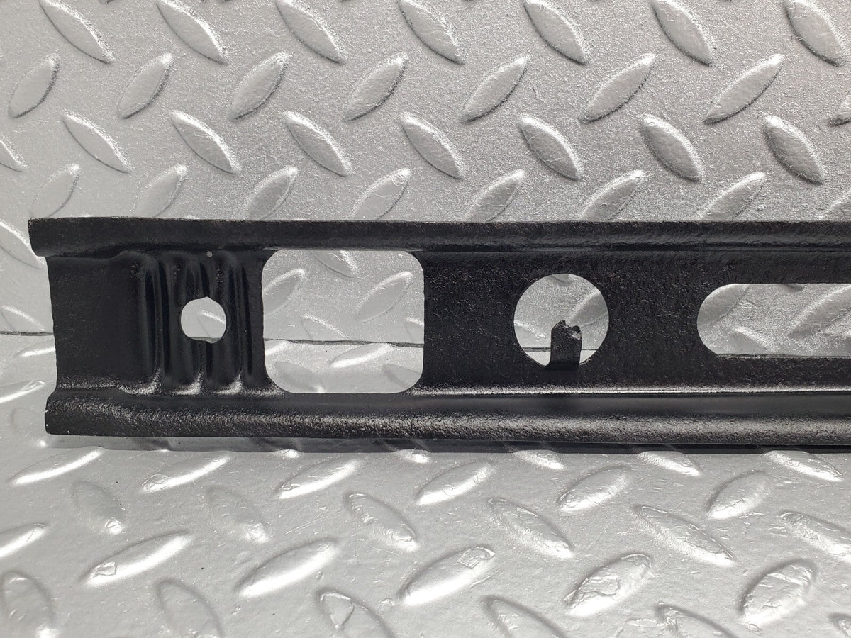 48759 Mercedes-Benz W123 Front Bumper Centre Bracket