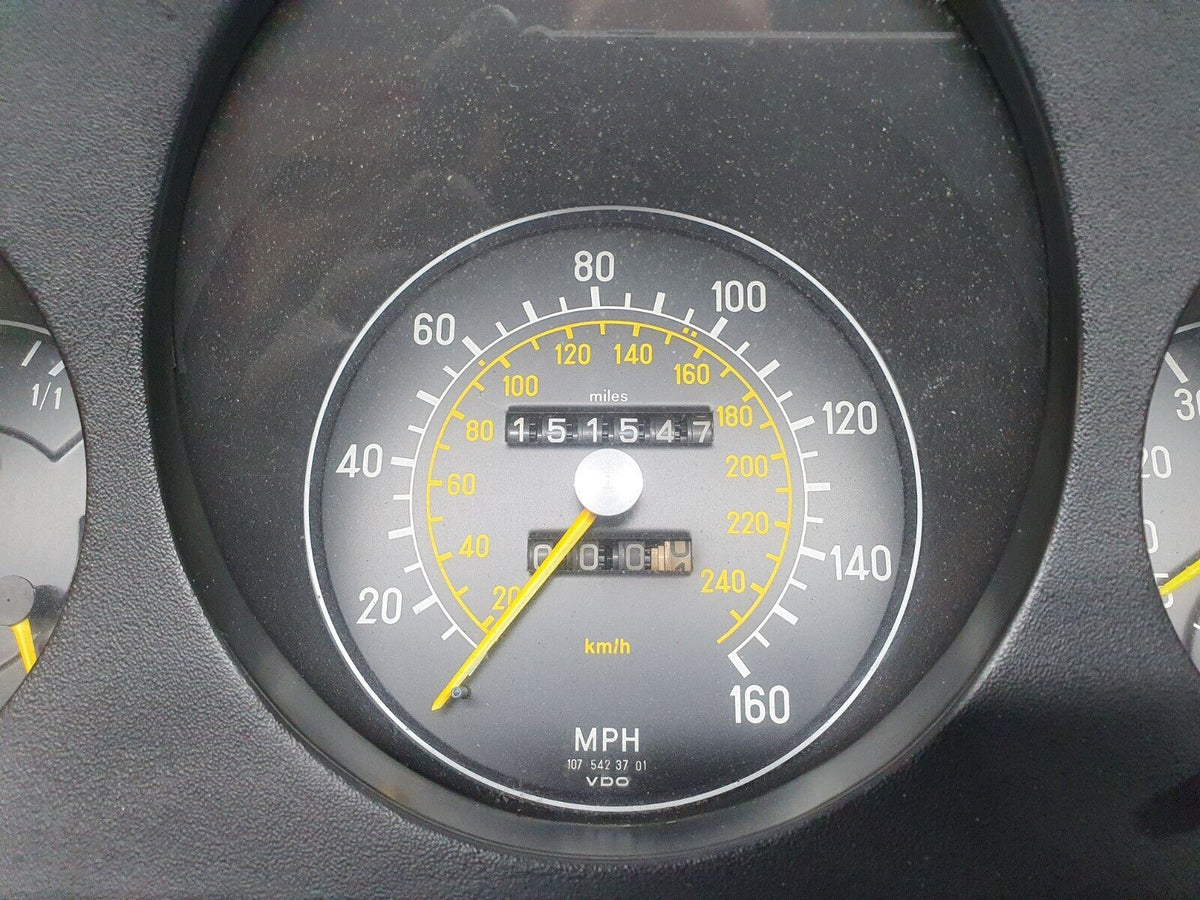 43103 Mercedes-Benz C107 450SLC Coupe Instrument Cluster 87001021 1075423701