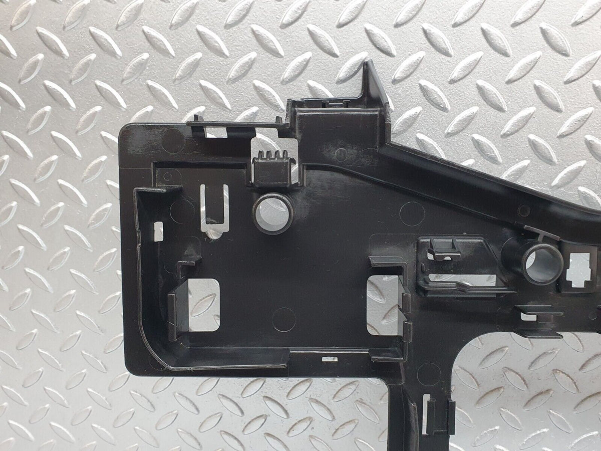 41754 Mercedes-Benz W202 C200 Rear Deck Bracket A2025457740