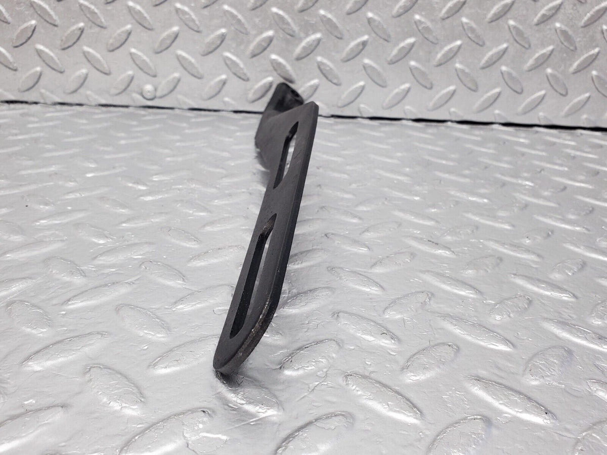 45956 Mercedes-Benz W126 420SE Exhaust Bracket