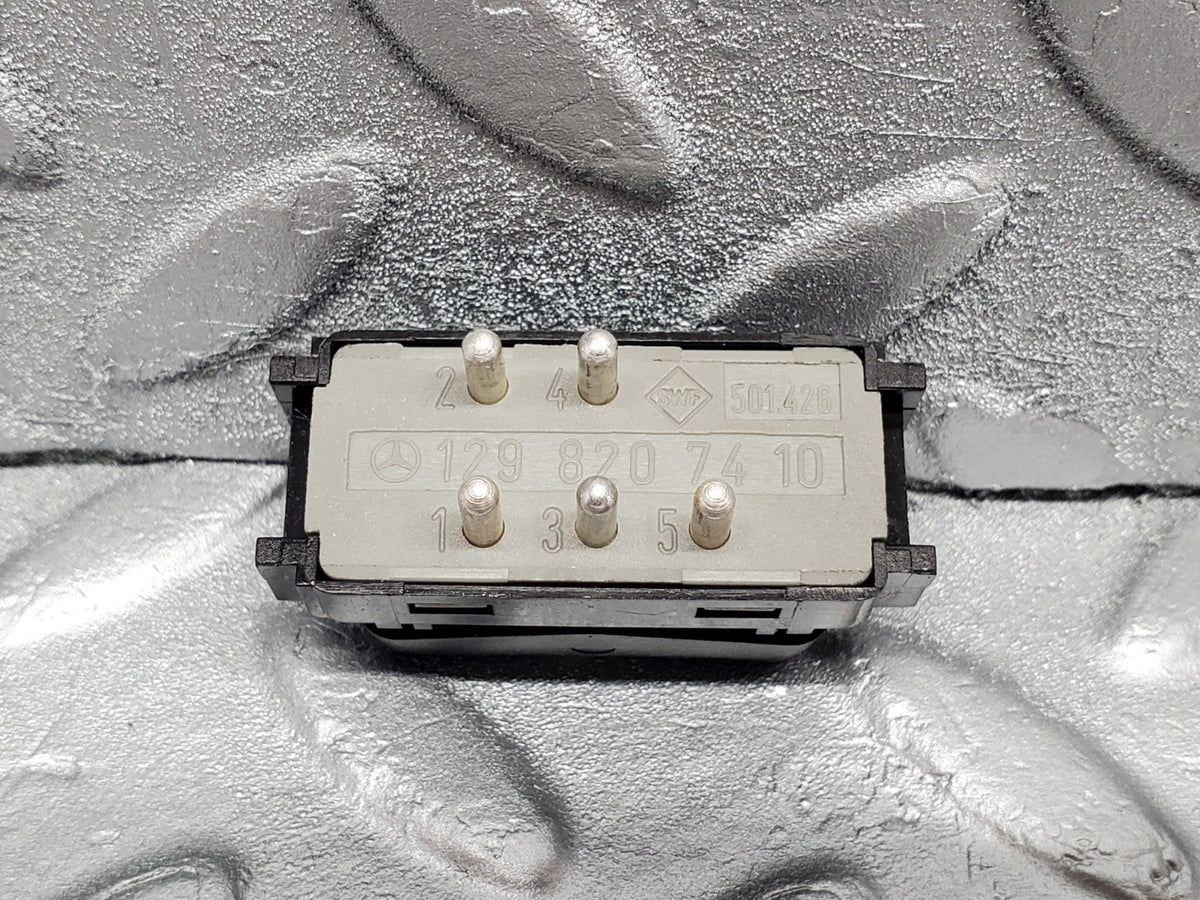 49114 Mercedes-Benz A124 320E Cabriolet Rear Heated Window Switch A1248207410