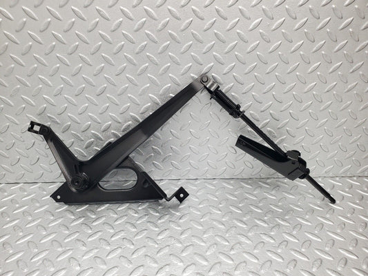 46564 Mercedes-Benz C123 280CE Coupe Handbrake Regulator