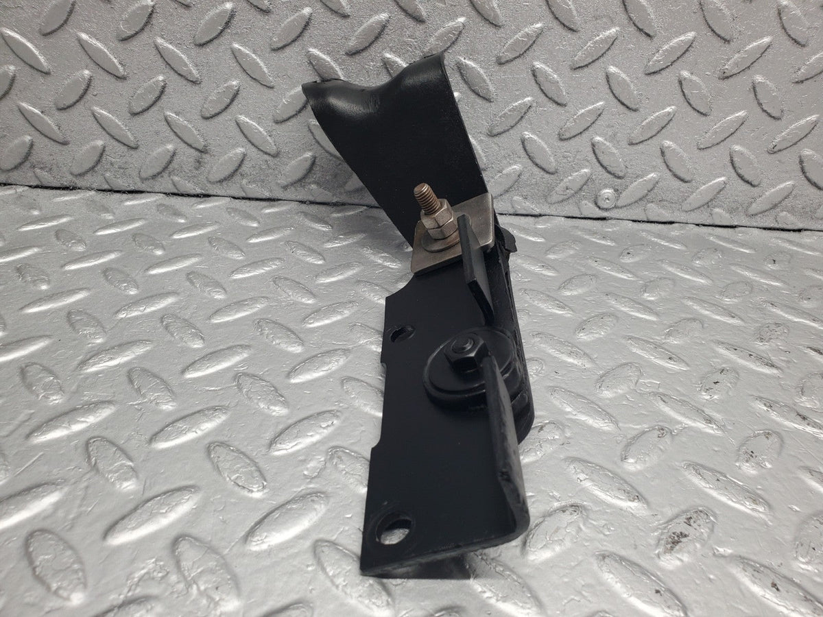 50450 Mercedes-Benz Manual Gearbox Mount Bracket A1152603001