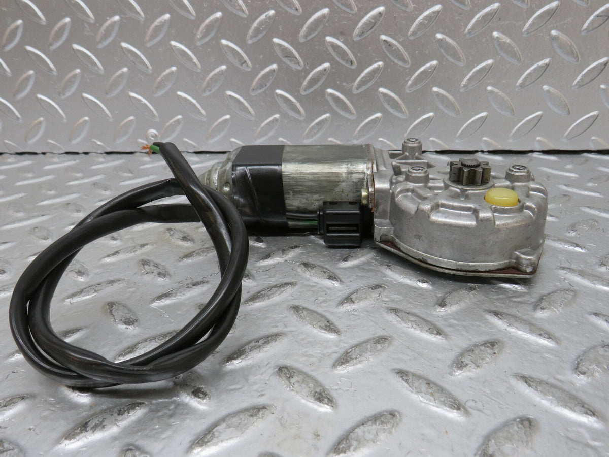27415 Mercedes-Benz W123 280E Rear Right Window Regulator Motor 0130821016