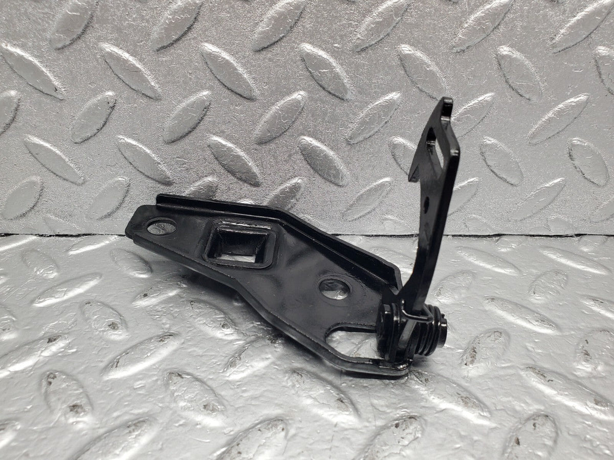 48736 Mercedes-Benz W124 Bonnet Release Latch A1248800360