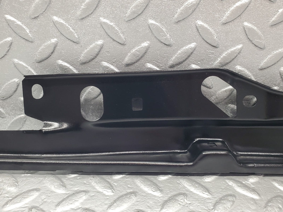48989 Mercedes-Benz A124 320E Cabriolet Rear Right Window Upper Support Bracket