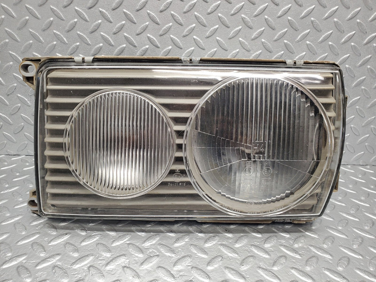 48727 Mercedes-Benz W123 Headlight Left Side Hella 117683-00 LI