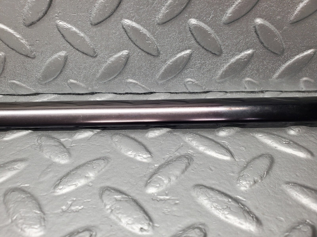 49064 Mercedes-Benz A124 320E Cabriolet Right Door Window Moulding Trim