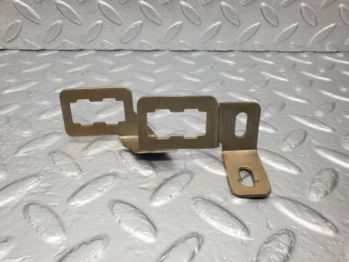 47200 Mercedes-Benz R129 320SL Coupe Relay Bracket