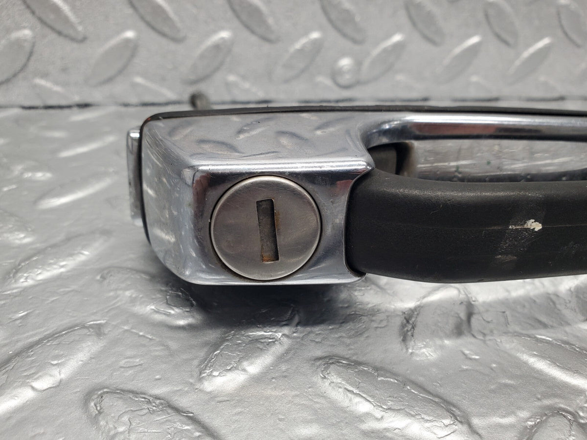 48616 Mercedes-Benz W123 Front Right Door Exterior Handle No Key