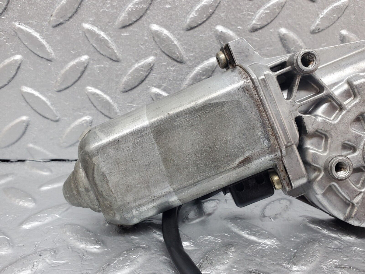 44295 Mercedes-Benz W123 280E Rear Left Window Regulator Motor 0130821017