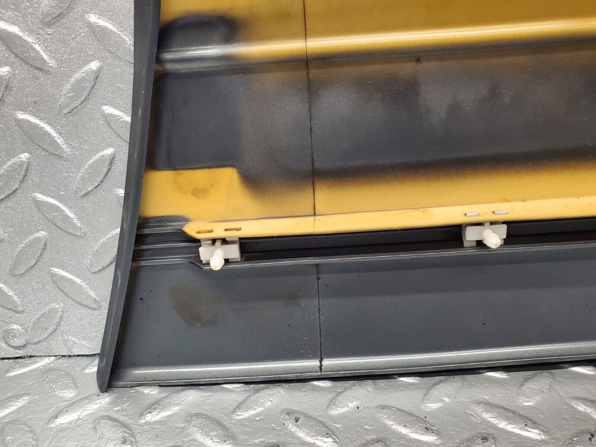 47532 Mercedes-Benz C126 500SEC Coupe Front Left Fender Wing Moulding Trim A1266903540