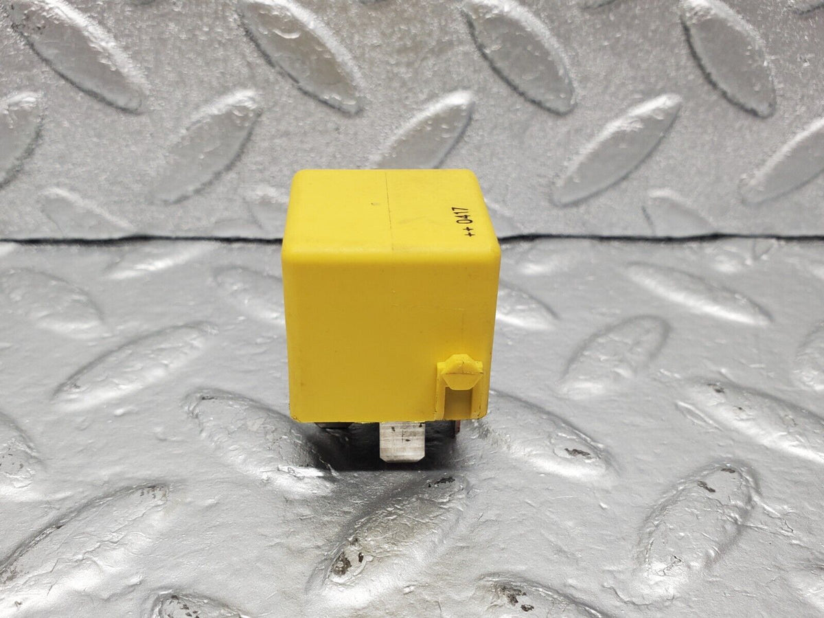 47897 Mercedes-Benz R230 350SL Coupe Multi Purpose Relay A0025421419