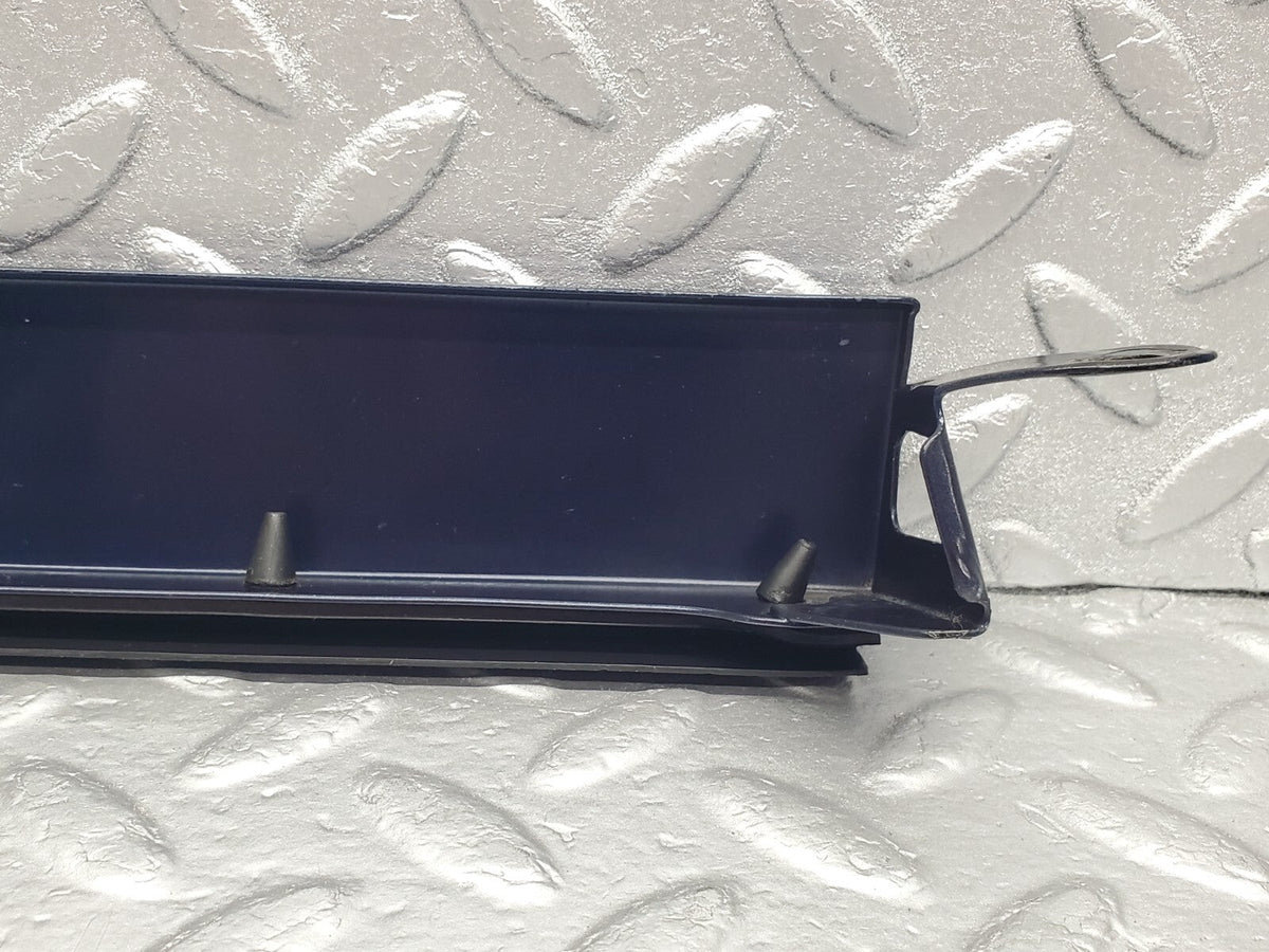 48954 Mercedes-Benz A124 320E Cabriolet Under Headlight Trim Right