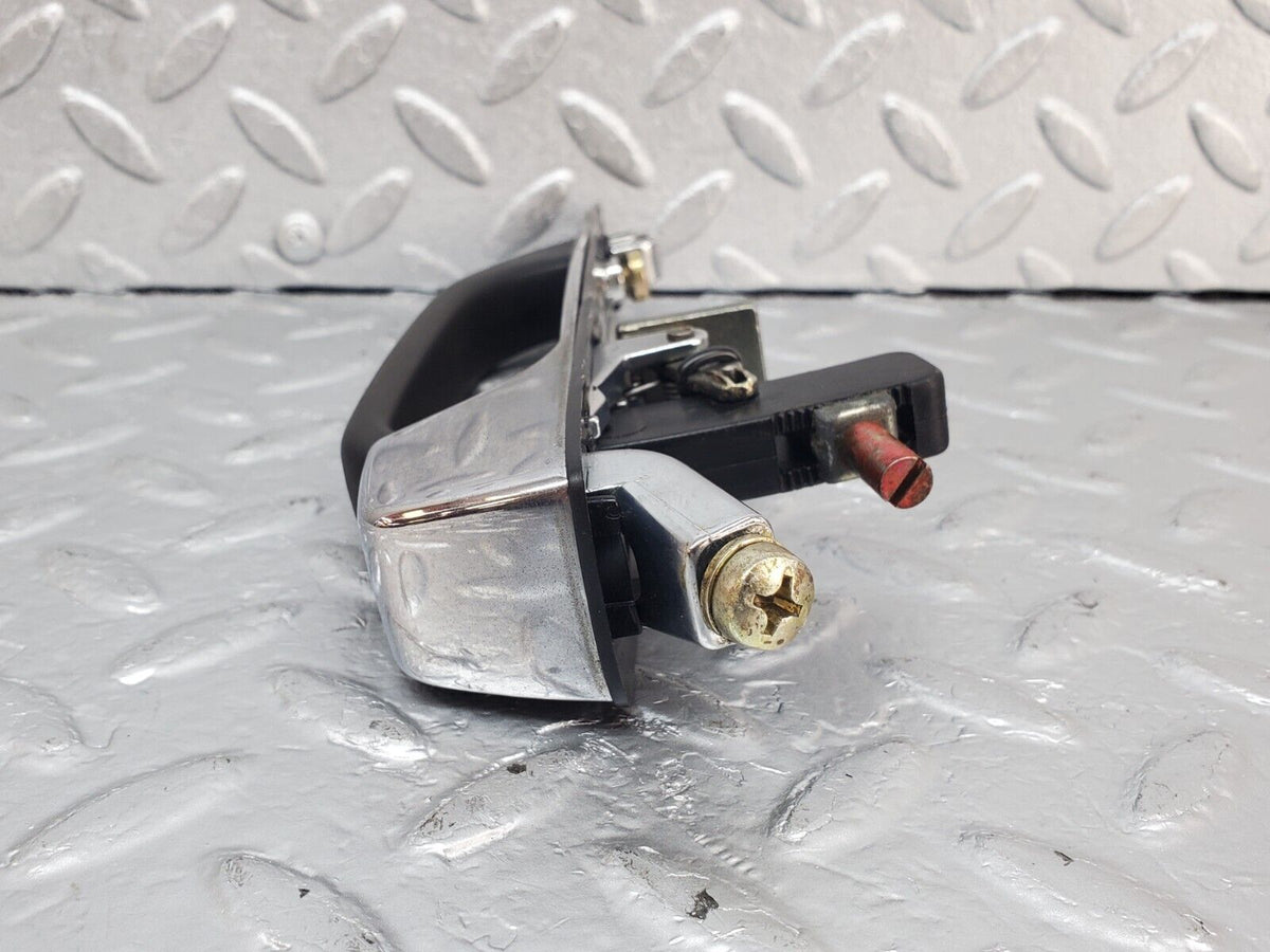 44393 Mercedes-Benz W123 280E Rear Right Exterior Door Handle A1237600359 A1237660005