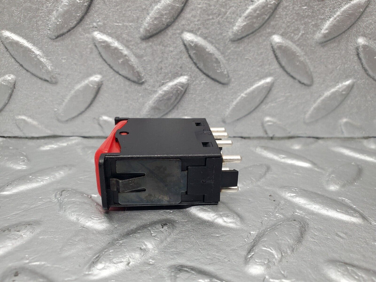 46538 Mercedes-Benz C123 280CE Coupe Hazard Warning Light Switch A0008209010