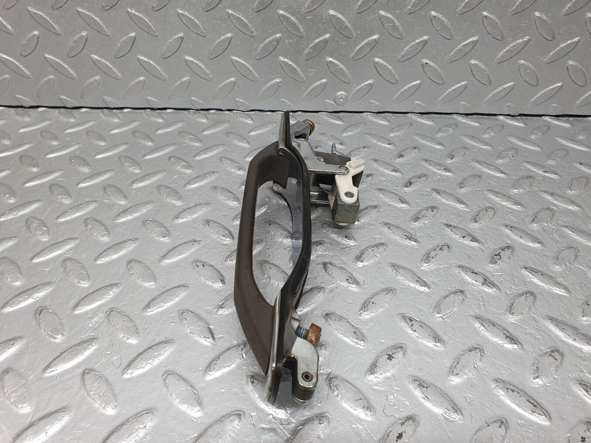 41082 Mercedes-Benz W126 300SE Rear Left Exterior Door Handle