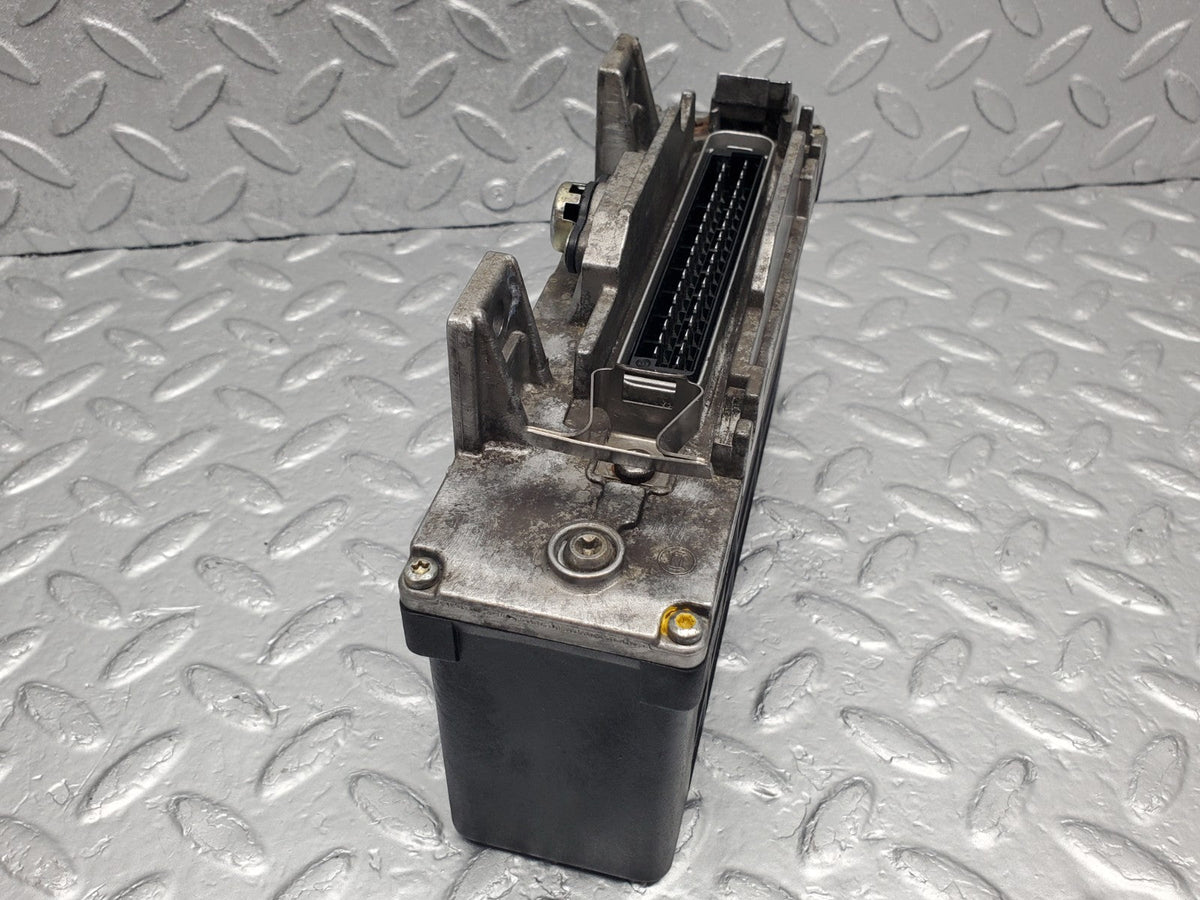 49087 Mercedes-Benz A124 320E Cabriolet ABS Control Unit Bosch A0055455132 0265101020