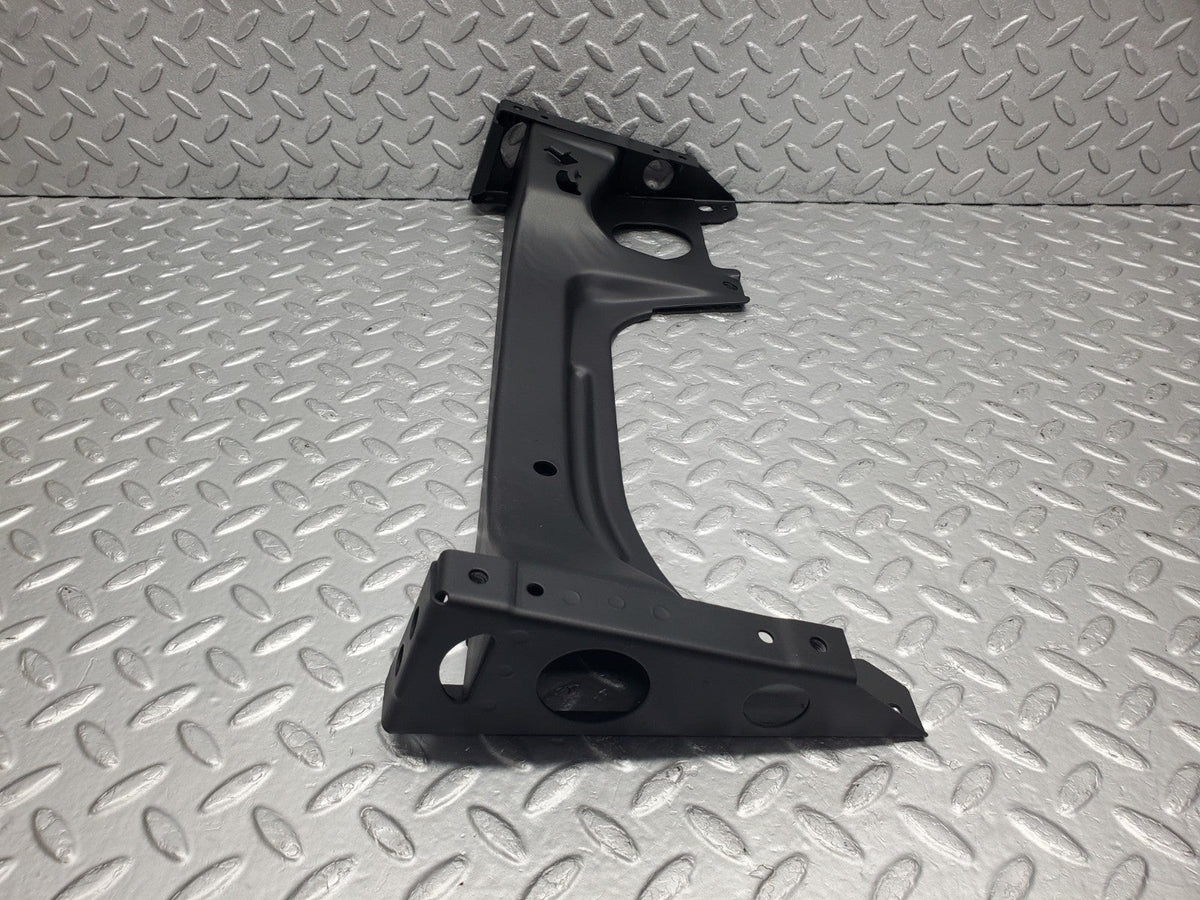 50234 Mercedes-Benz V123 240D LWB Front Right Seat Sliding Mechanism Bracket