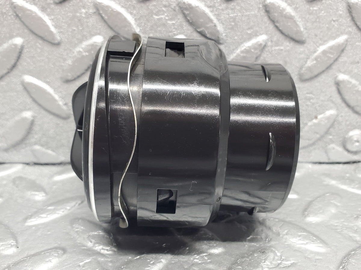 49999 Mercedes-Benz R107 380SL Dashboard Air Vent