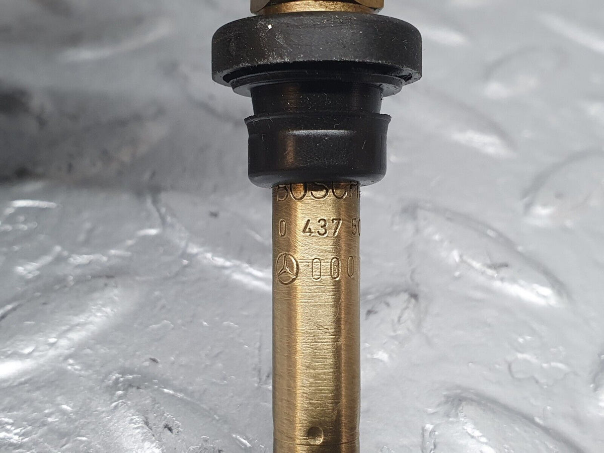 41037 Mercedes-Benz W126 300SE Fuel Injector Bosch A0000785623 0437502047