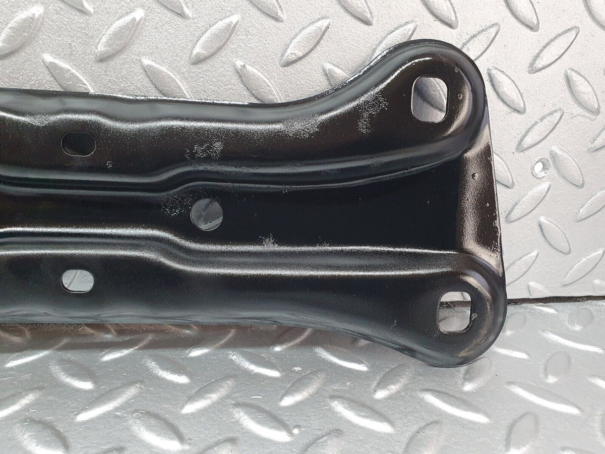 41950 Mercedes-Benz W202 C200 Gearbox Mount Bracket A2022420701