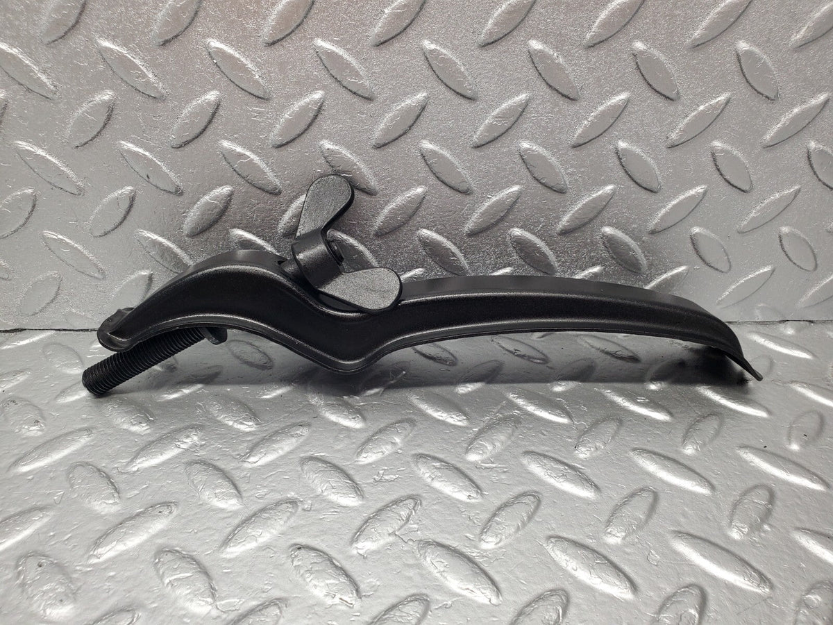 48775 Mercedes-Benz W108 W111 Spare Wheel Holder