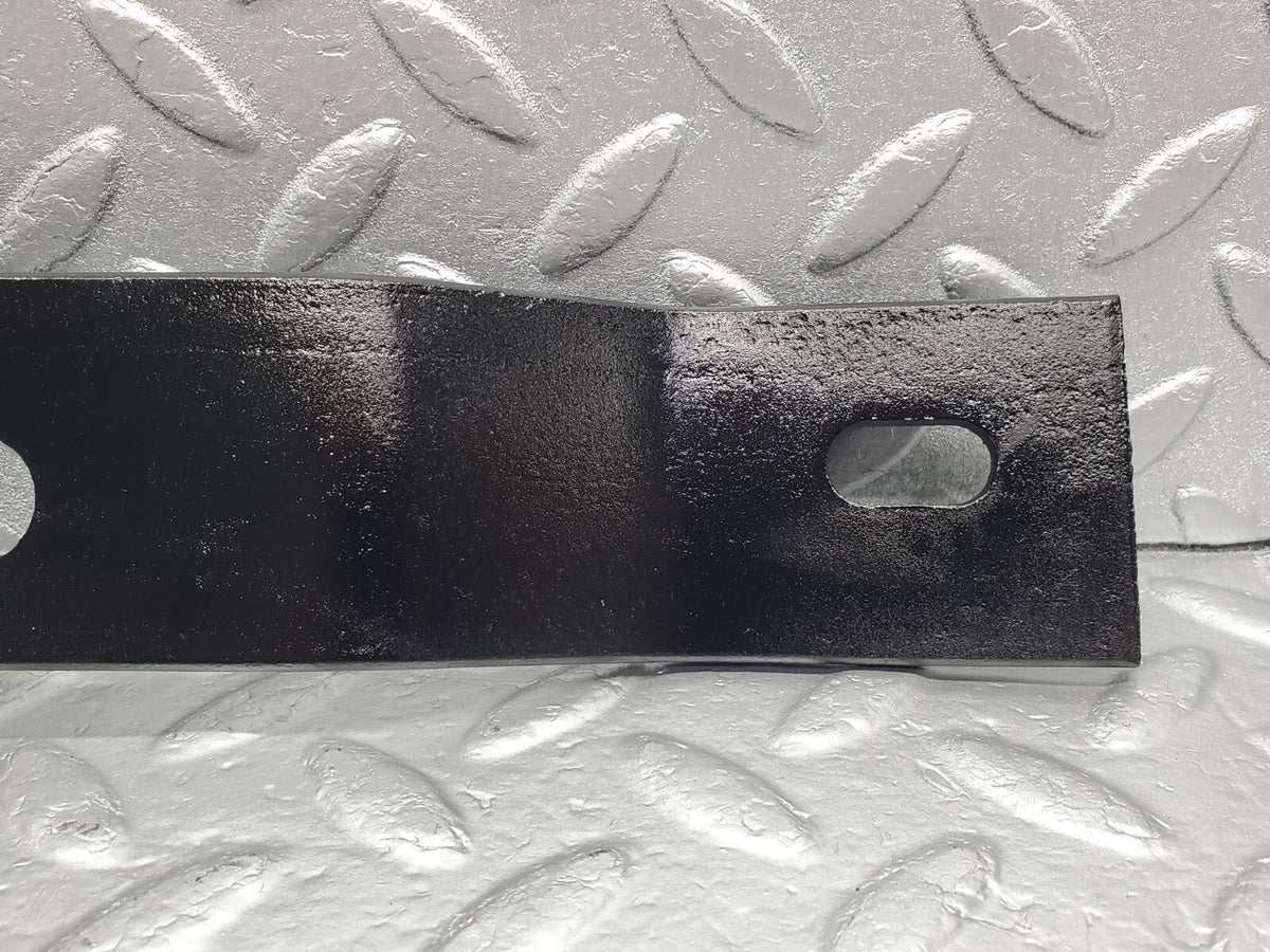 48567 Mercedes-Benz W108 Front Right Bumper Bracket