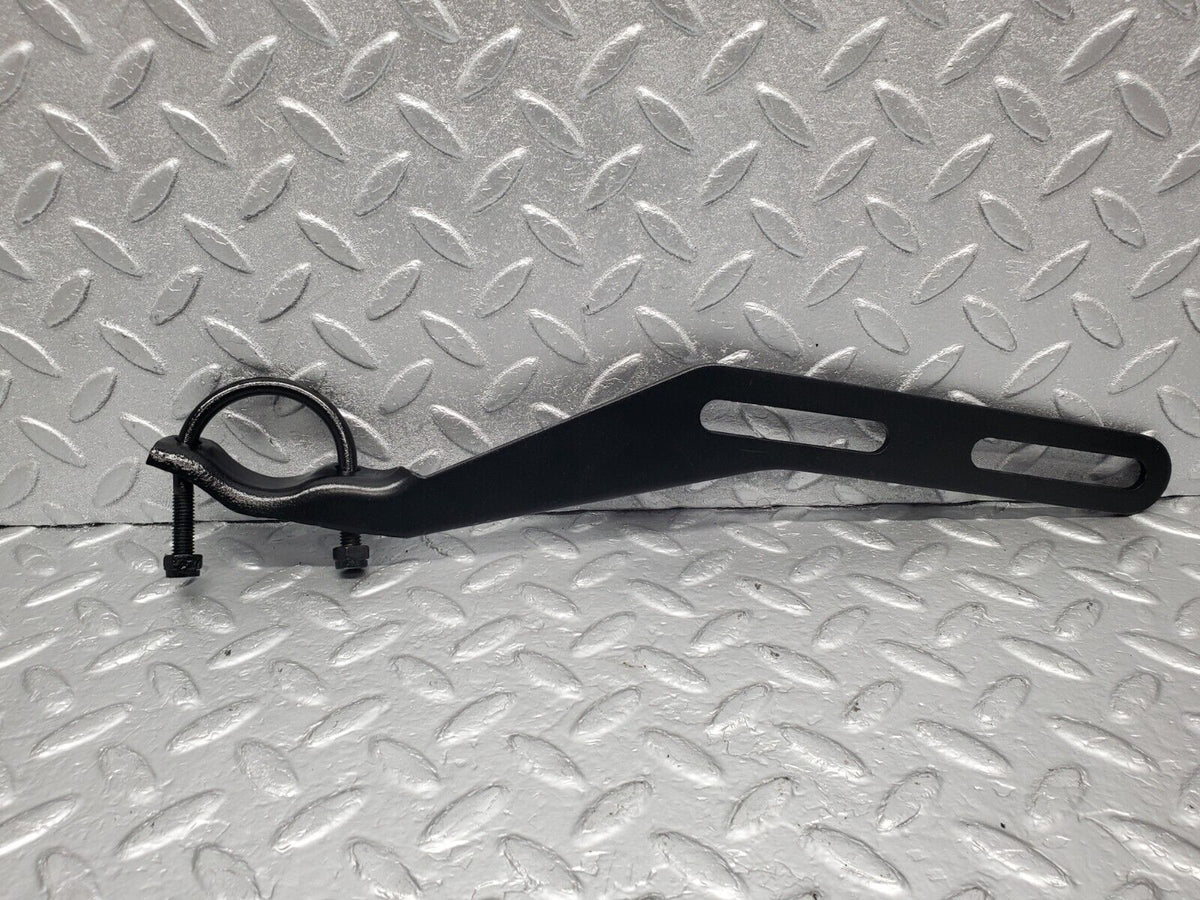 47509 Mercedes-Benz C126 500SEC Coupe Exhaust Bracket