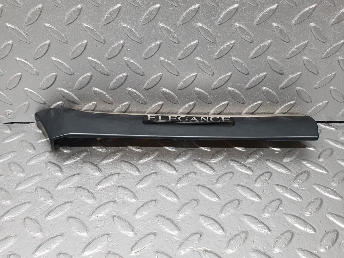41803 Mercedes-Benz W202 C200 Front Left Fender Wing Centre Moulding A2026909162