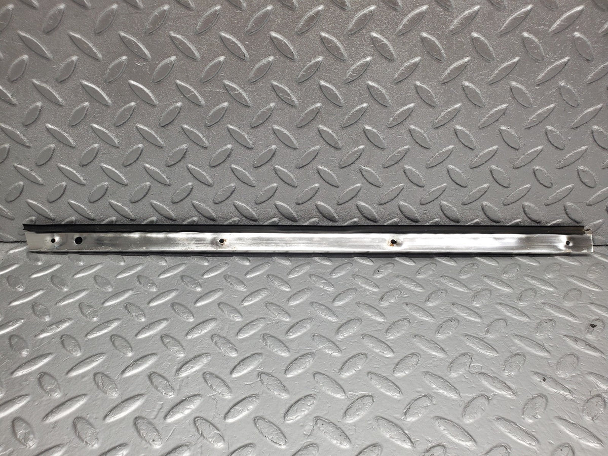 50169 Mercedes-Benz R107 SL Hardtop Chrome Trim Right