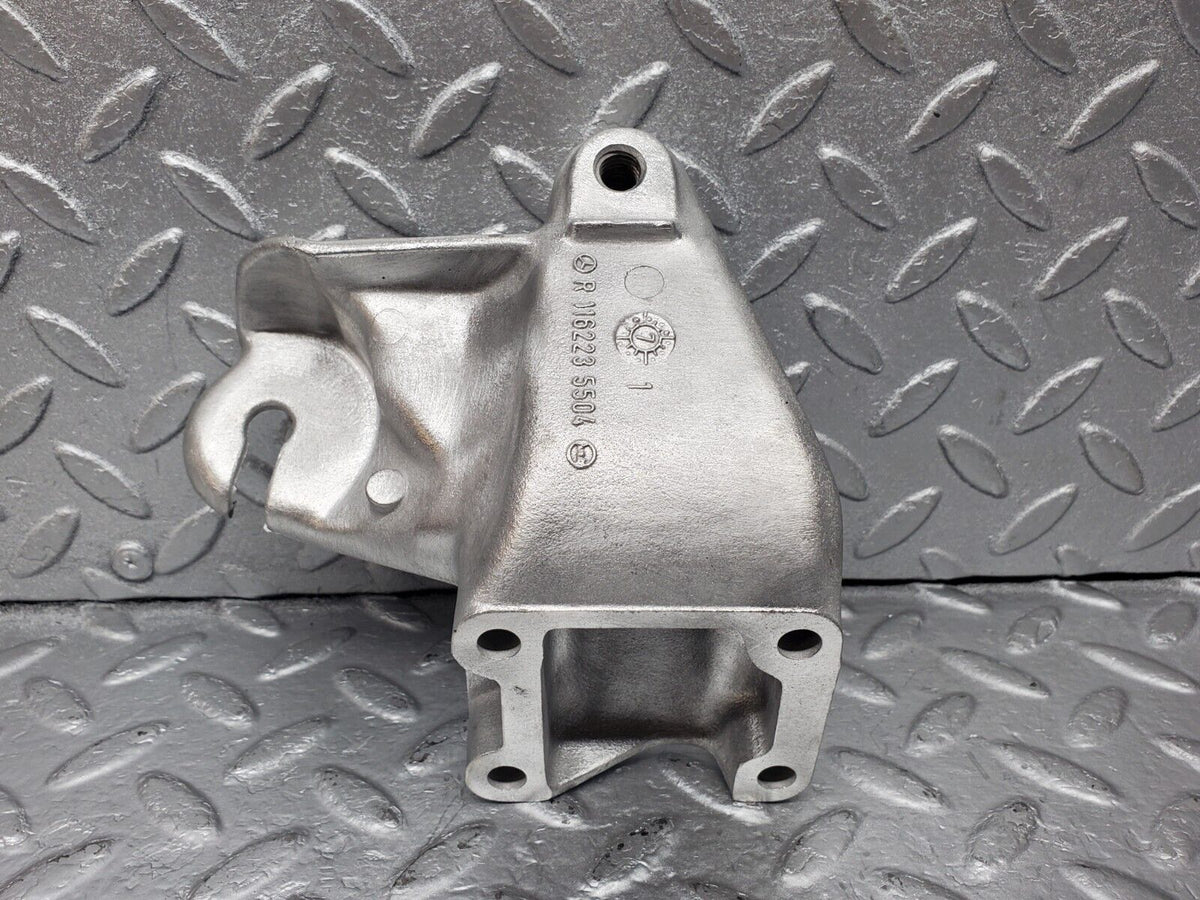 45924 Mercedes-Benz W126 420SE Engine Mount Bracket Right Side A1162235504