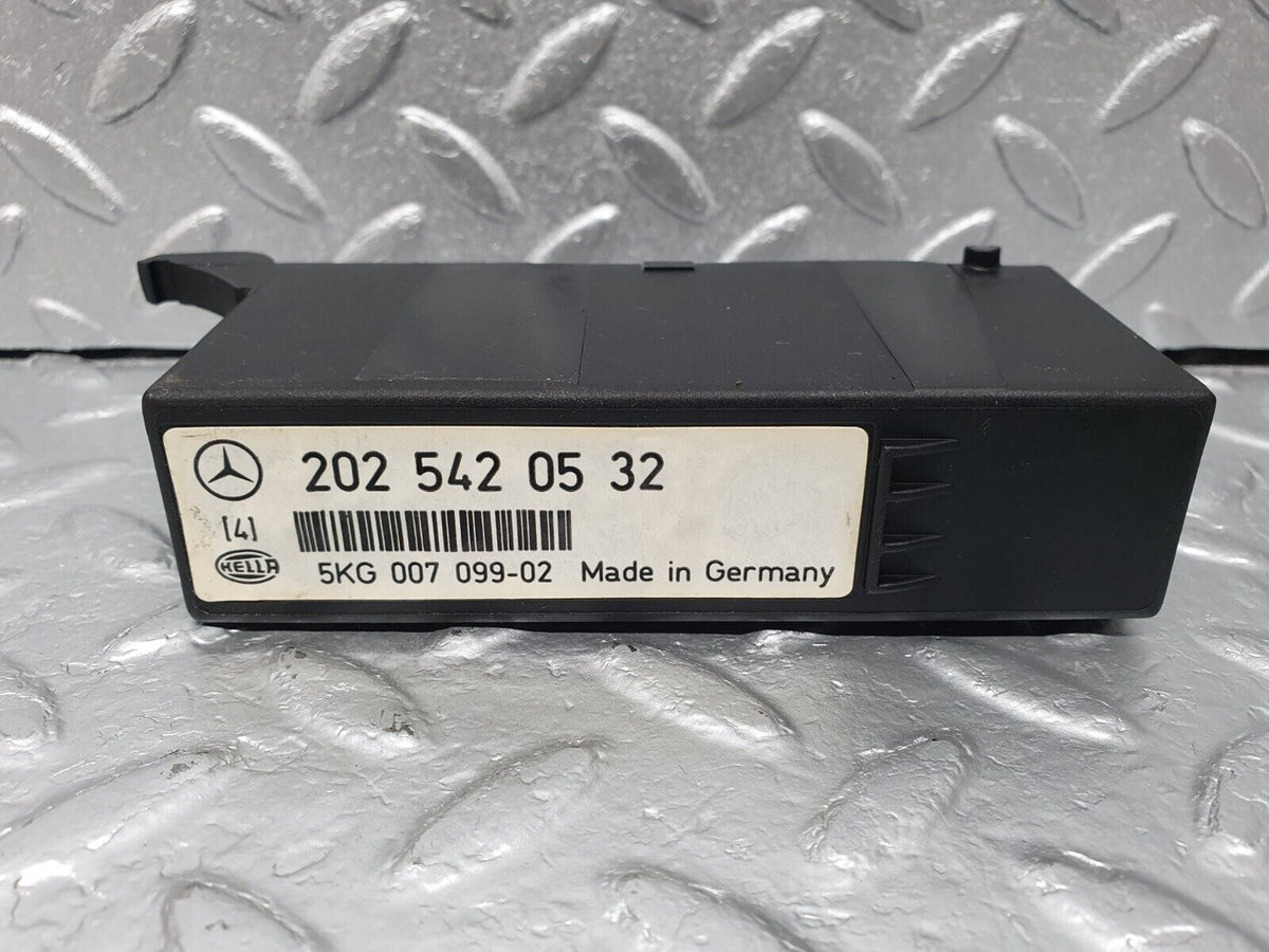 41863 Mercedes-Benz W202 C200 Light Control Unit Hella A2025420532