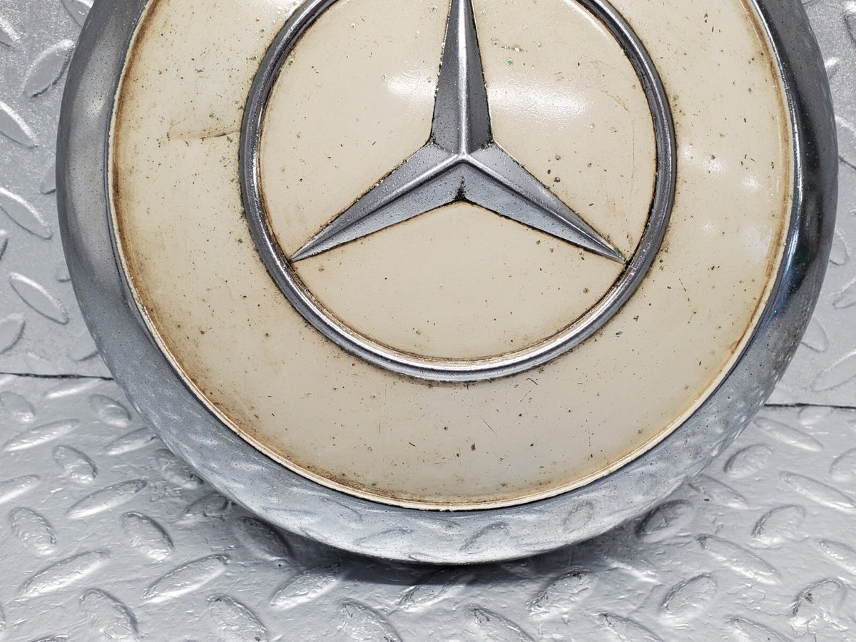 48385 Mercedes-Benz Chrome Wheel Hub Cap