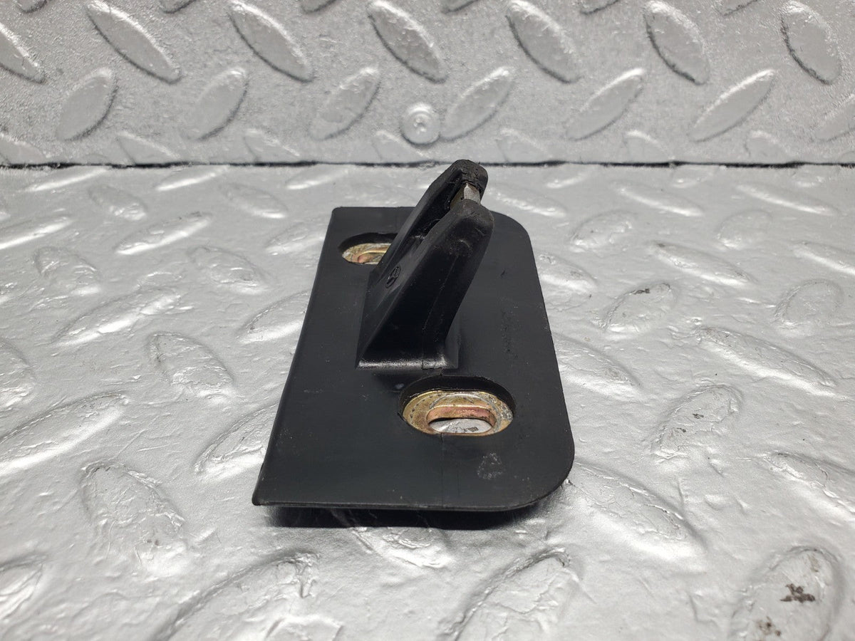 49176 Mercedes-Benz A124 320E Cabriolet Trunk Lock Latch