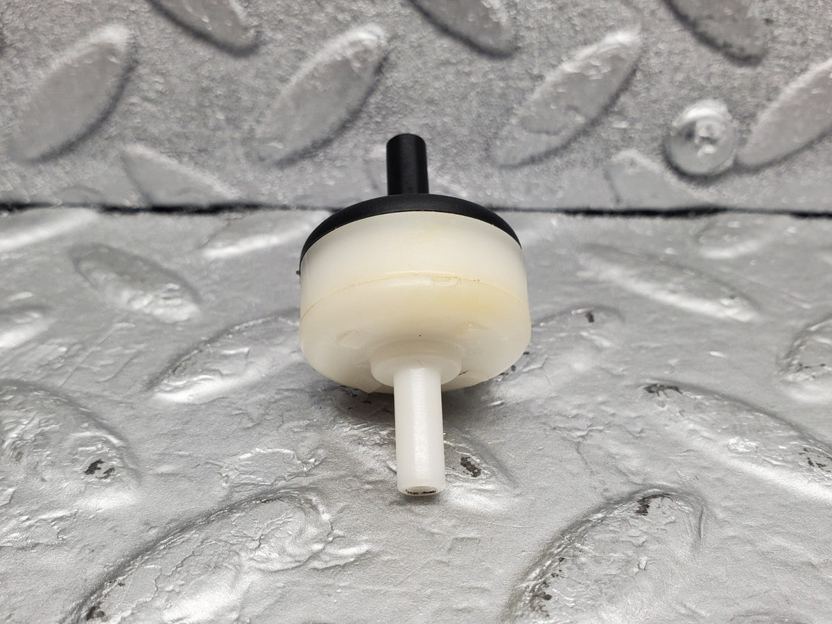 49840 Mercedes-Benz R107 380SL Vacuum Check Valve