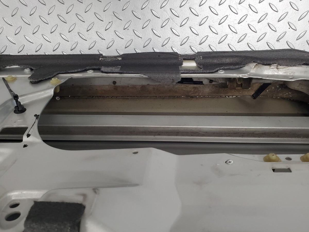 47764 Mercedes-Benz R230 350SL Coupe Left Door