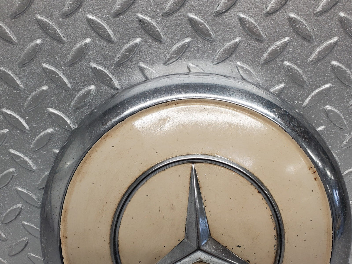 48387 Mercedes-Benz Chrome Wheel Hub Cap